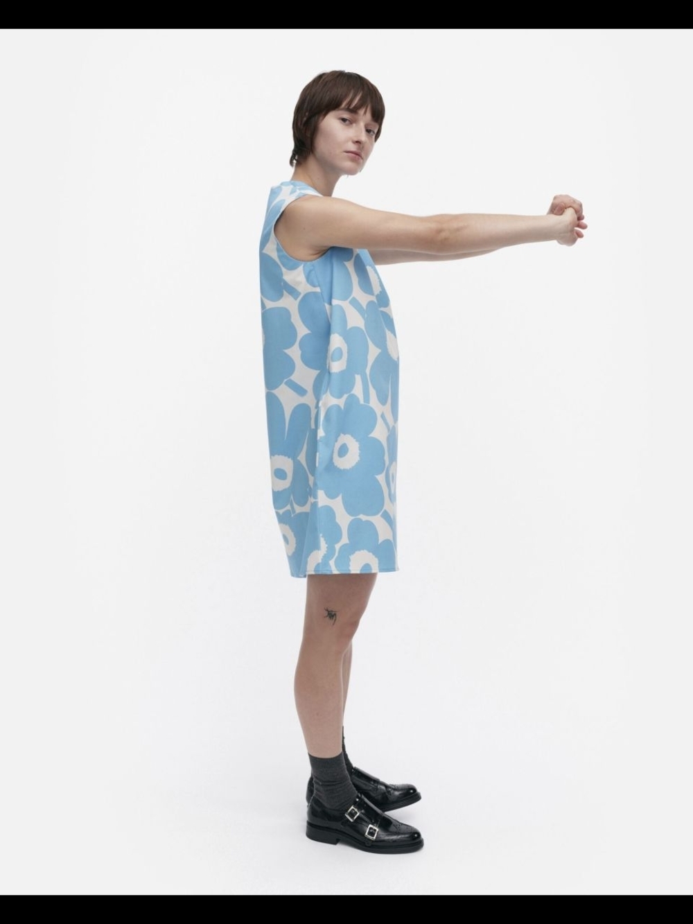 Marimekko Blue and White Floral Siluetti Unikko Size 46 - Picture 7 of 9